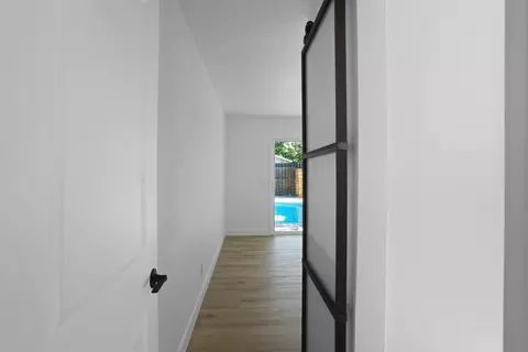 Entry Way - 2629 Marblehead Cir, Modesto, CA 95355 photo 2 of 3
