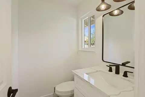 Bath - 2629 Marblehead Cir, Modesto, CA 95355 photo 1 of 3