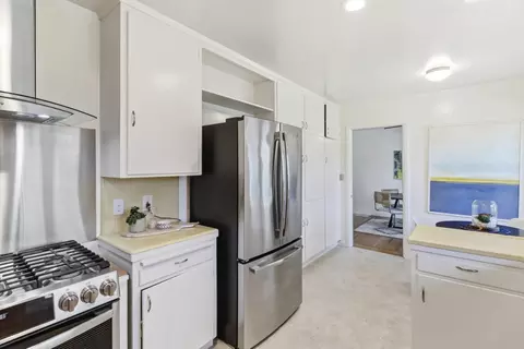 Kitchen - 709 A St, Davis, CA 95616 photo 4 of 6