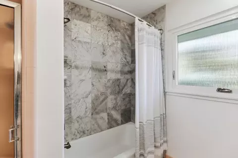 Bath - 709 A St, Davis, CA 95616 photo 3 of 6