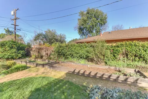 Exterior - 709 A St, Davis, CA 95616 photo 10 of 24