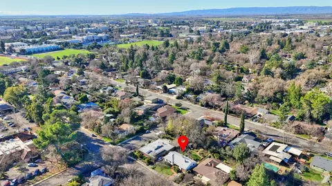 View/Area - 709 A St, Davis, CA 95616 photo 5 of 9