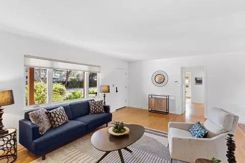 Living - 709 A St, Davis, CA 95616 photo 4 of 5