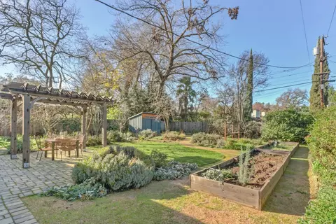 Exterior - 709 A St, Davis, CA 95616 photo 2 of 24