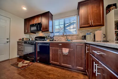 Kitchen - 495 W Central Ave, Tracy, CA 95376 photo 8 of 8