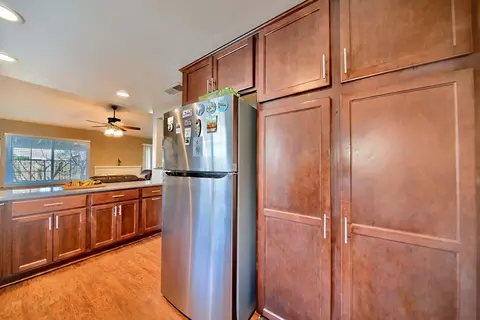 Kitchen - 495 W Central Ave, Tracy, CA 95376 photo 6 of 8