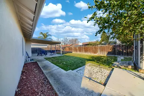 Exterior - 495 W Central Ave, Tracy, CA 95376 photo 12 of 19