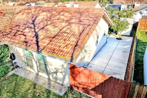 Exterior - 495 W Central Ave, Tracy, CA 95376 photo 17 of 19