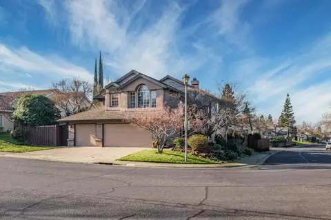 3256 Outlook Dr, Rocklin, CA 95765