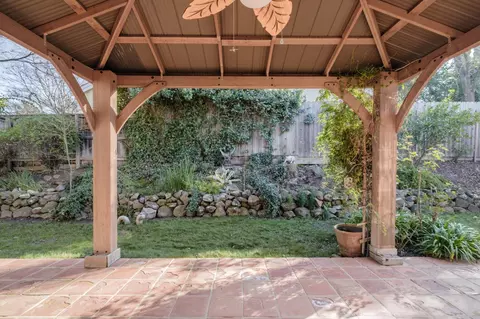 Exterior - 3256 Outlook Dr, Rocklin, CA 95765 photo 6 of 11