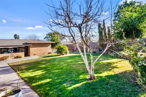 Exterior - 561 Church St, Modesto, CA 95357 photo 6 of 9