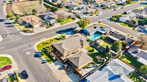 View/Area - 561 Church St, Modesto, CA 95357 photo 5 of 7