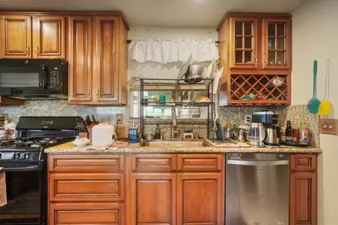 Kitchen - 561 Church St, Modesto, CA 95357 photo 3 of 3