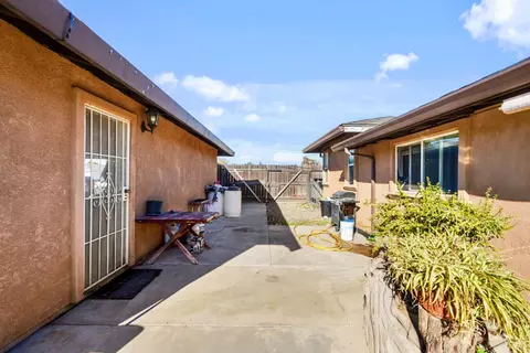Exterior - 561 Church St, Modesto, CA 95357 photo 3 of 9