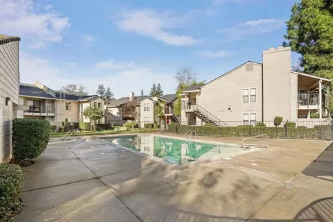 Exterior - 2401 Eilers Ln #102, Lodi, CA 95242 photo 4 of 7