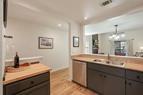 Kitchen - 2401 Eilers Ln #102, Lodi, CA 95242 photo 2 of 3