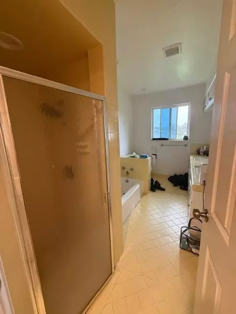 Bath - 9032 Cherry Ave, Orangevale, CA 95662 photo 5 of 5