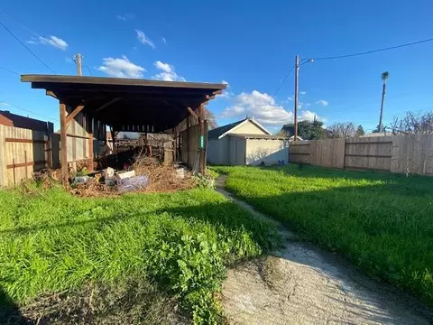 Exterior - 1321 Vernon Ave, Modesto, CA 95351 photo 5 of 6