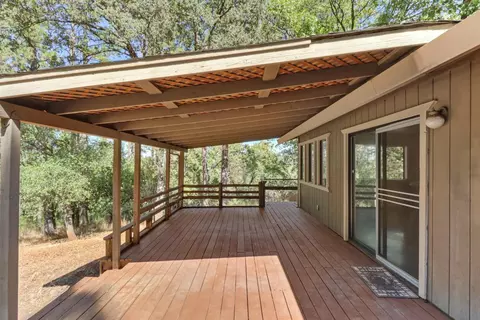 Exterior - 3135 Upper Black Rock Rd, Cool, CA 95614 photo 8 of 32
