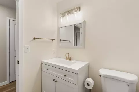 Bath - 3135 Upper Black Rock Rd, Cool, CA 95614 photo 5 of 5