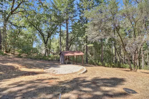 Exterior - 3135 Upper Black Rock Rd, Cool, CA 95614 photo 10 of 32