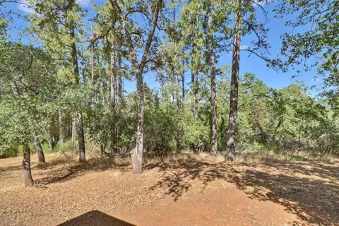 Exterior - 3135 Upper Black Rock Rd, Cool, CA 95614 photo 12 of 32