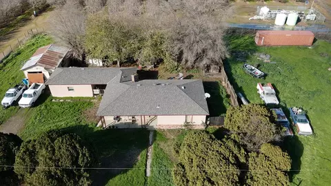 View/Area - 449 Center Rd, Vernalis, CA 95385 photo 3 of 5