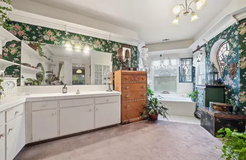 Bath - 22140 N Clements, Clements, CA 95227 photo 2 of 5