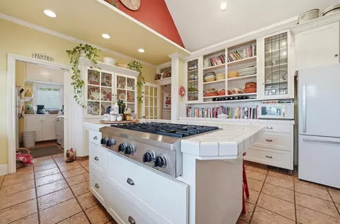 Kitchen - 22140 N Clements, Clements, CA 95227 photo 6 of 8