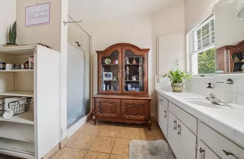 Bath - 22140 N Clements, Clements, CA 95227 photo 1 of 5