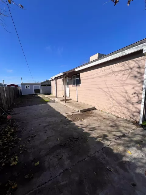 Exterior - 249 W Cedar St, Maxwell, CA 95955 photo 2 of 5