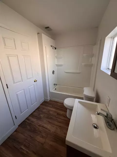 Bath - 249 W Cedar St, Maxwell, CA 95955 photo 1 of 4