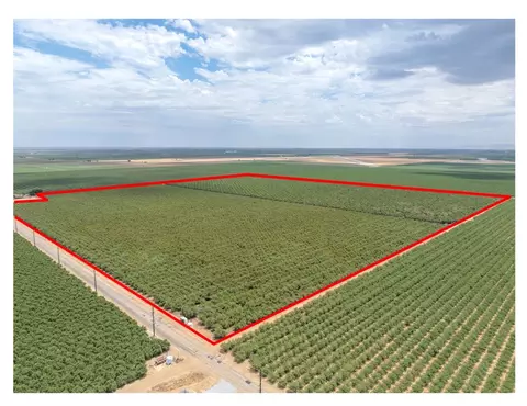 18401 Davis Rd, Patterson, CA 95363 photo 3