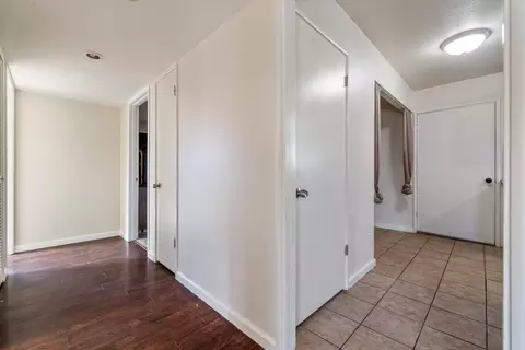 Entry Way - 515 E St, Galt, CA 95632 photo 8 of 13