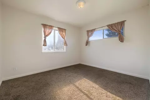 Bedroom - 515 E St, Galt, CA 95632 photo 2 of 4