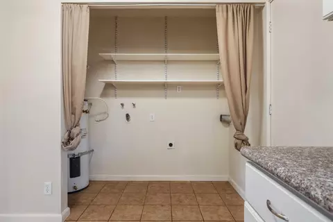 Other - 515 E St, Galt, CA 95632 photo 5 of 10