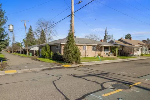 Other - 515 E St, Galt, CA 95632 photo 3 of 10