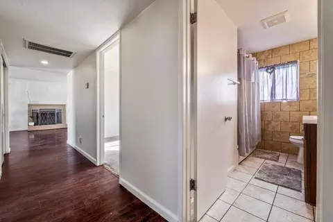 Entry Way - 515 E St, Galt, CA 95632 photo 9 of 13