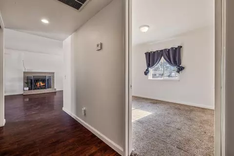 Entry Way - 515 E St, Galt, CA 95632 photo 6 of 13