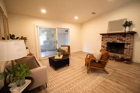 Living - 209 Ridge Dr, Lodi, CA 95240 photo 2 of 4