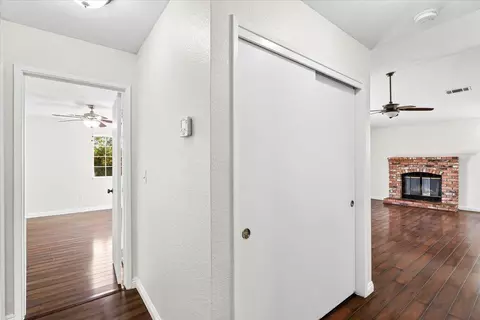 Entry Way - 1332 Bluejay Way, Modesto, CA 95351 photo 5 of 5