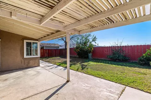 Exterior - 1332 Bluejay Way, Modesto, CA 95351 photo 6 of 11