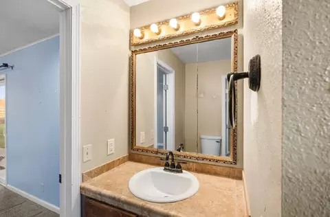 Bath - 3402 Burson Rd, Burson, CA 95225 photo 6 of 8