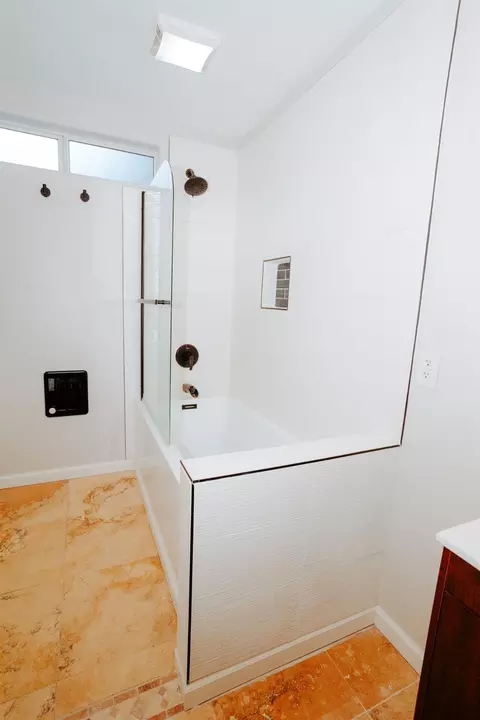 Bath - 1325 Boole Rd, Applegate, CA 95703 photo 5 of 6
