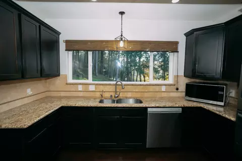 Kitchen - 1325 Boole Rd, Applegate, CA 95703 photo 6 of 6