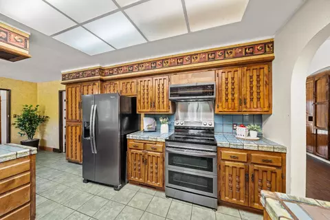 Kitchen - 6810 Couey Ln, Penryn, CA 95663 photo 5 of 5