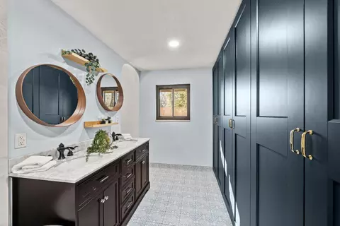 Bath - 6810 Couey Ln, Penryn, CA 95663 photo 6 of 6