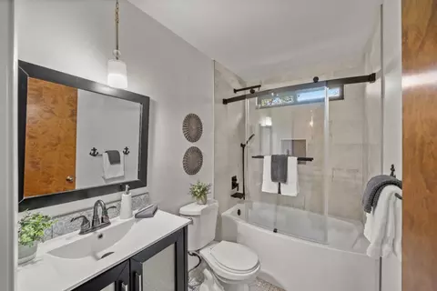 Bath - 6810 Couey Ln, Penryn, CA 95663 photo 2 of 6