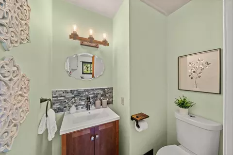 Bath - 6810 Couey Ln, Penryn, CA 95663 photo 1 of 6