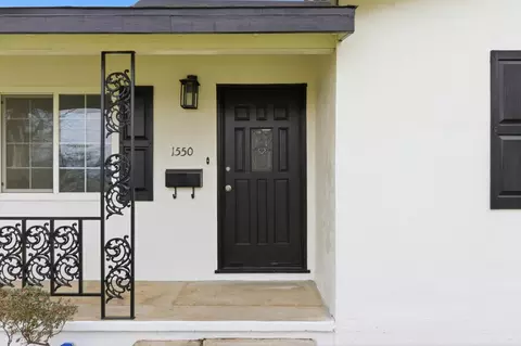 Exterior - 1550 E Marshall St, Turlock, CA 95380 photo 5 of 10